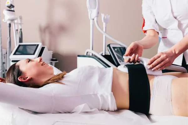 woman having body sculpting to help improve her body image and her mental health Shepherd's Bush